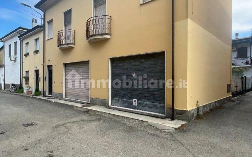 Quadrilocale via Trieste 25, Centro, Carpaneto Piacentino