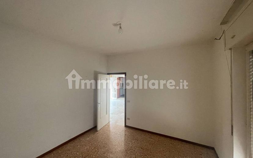 Quadrilocale via Trieste 25, Centro, Carpaneto Piacentino — foto 2 di 38