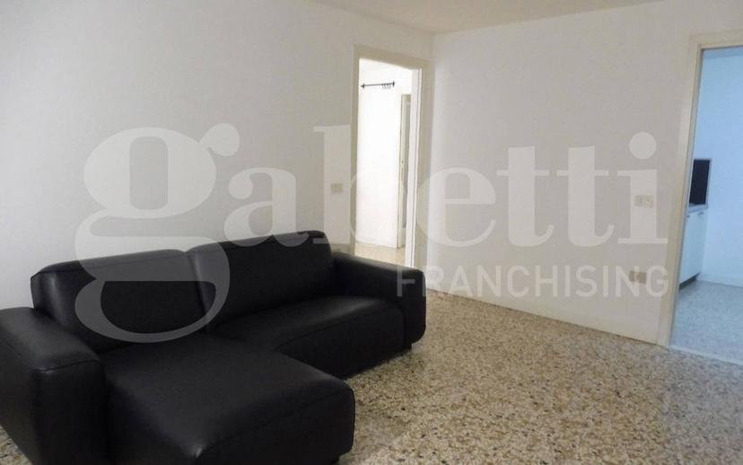Trilocale buono stato, secondo piano, Centro, Bassano del Grappa — foto 7 di 8