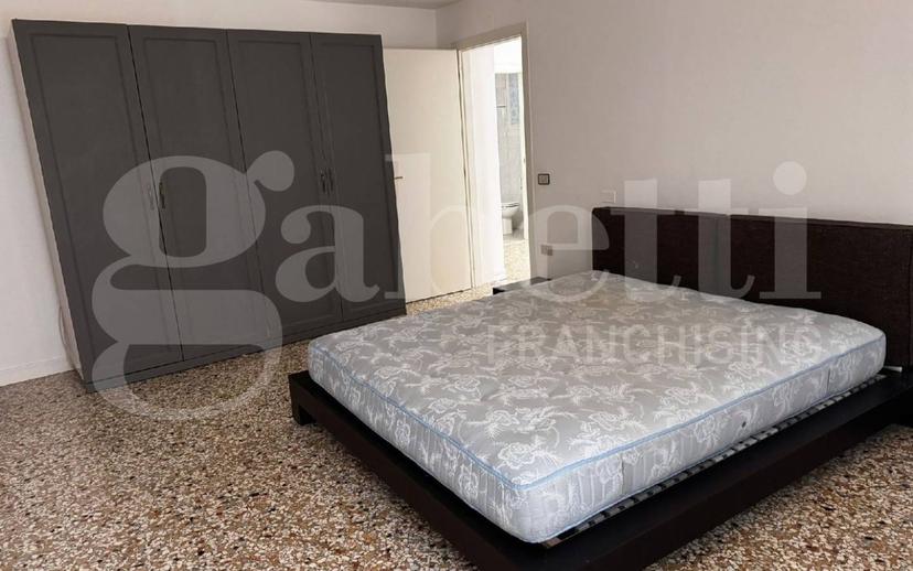 Trilocale buono stato, secondo piano, Centro, Bassano del Grappa — foto 4 di 8