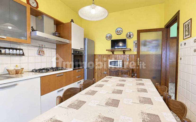 Quadrilocale via Giosuè Carducci 2, Gorlago — foto 12 di 24