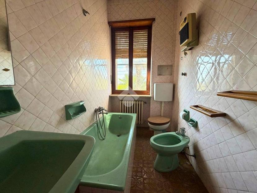 Terratetto unifamiliare via duca d' aosta 29, Centro, Tronzano Vercellese — foto 23 di 39