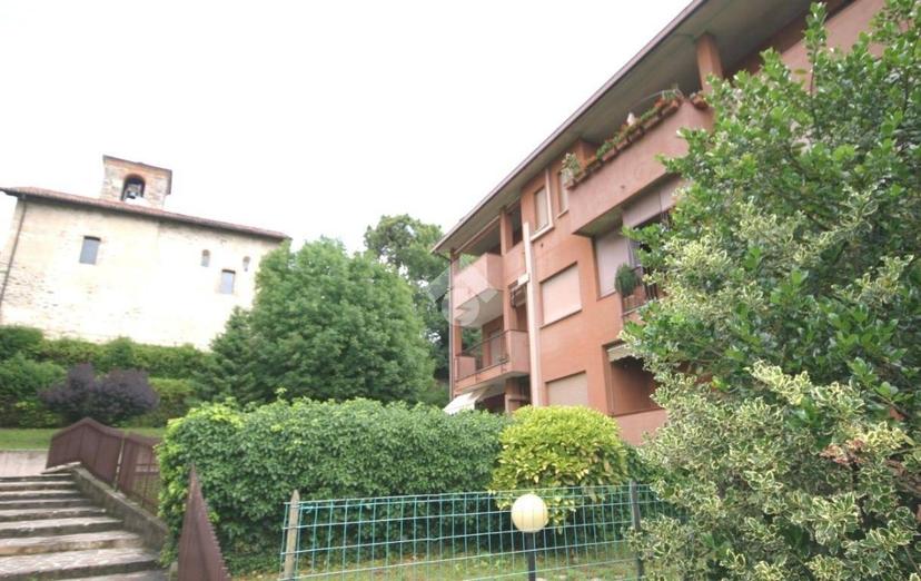 Bilocale via Giuseppe Garibaldi 105, Centro, Barzanò — foto 6 di 22