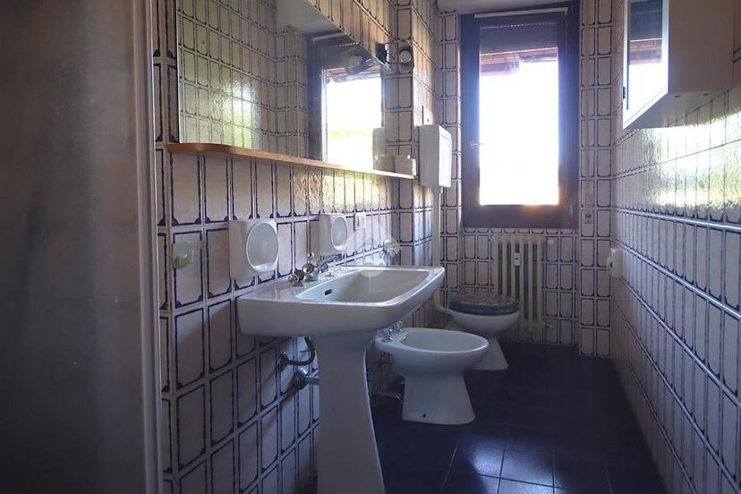 Bilocale via Giuseppe Garibaldi 105, Centro, Barzanò — foto 12 di 22