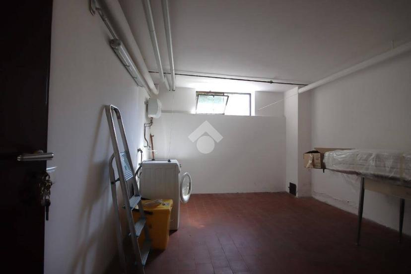 Bilocale via Giuseppe Garibaldi 105, Centro, Barzanò — foto 15 di 22