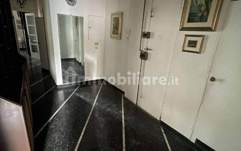 Appartamento via Missolungi, Nervi, Genova