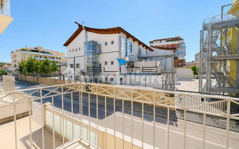 Trilocale via Dei Peligni 137, Pescara — foto 2 di 10