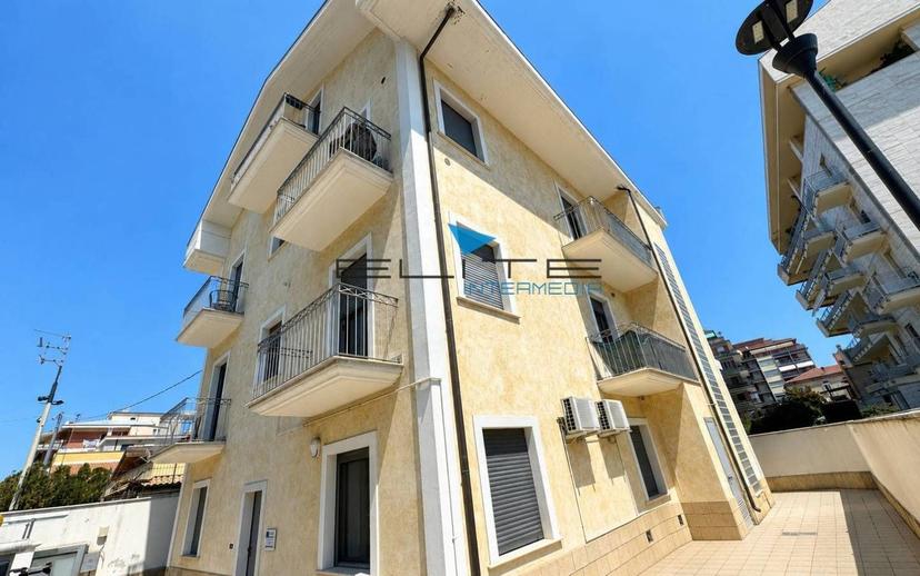 Bilocale via Dei Peligni 137, Pescara — foto 2 di 9