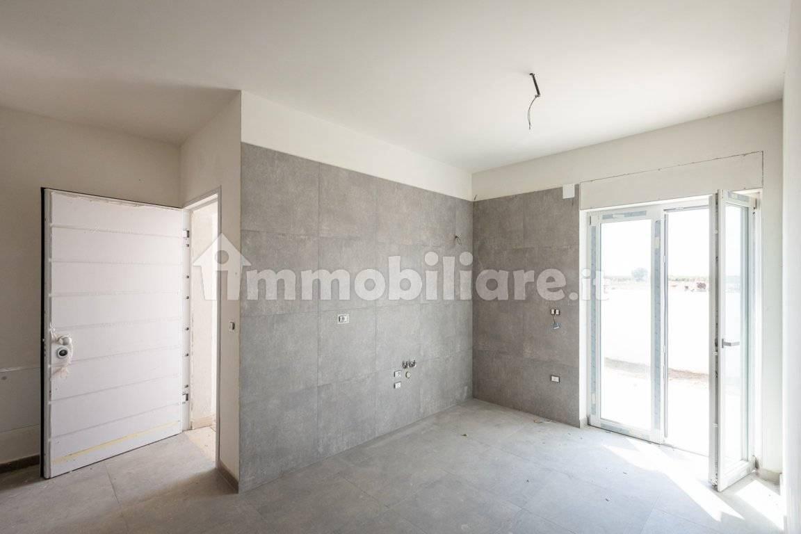 Trilocale via Antonio De Curtis, Centro, Margherita di Savoia