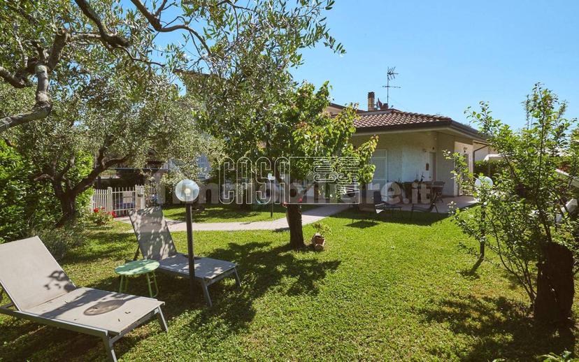 Villa bifamiliare via 29 Novembre 26, Borghetto Melara, Fosdinovo — foto 3 di 56
