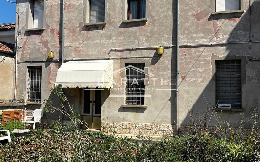Terratetto unifamiliare 150 m², buono stato, Centro, Suzzara — foto 9 di 10