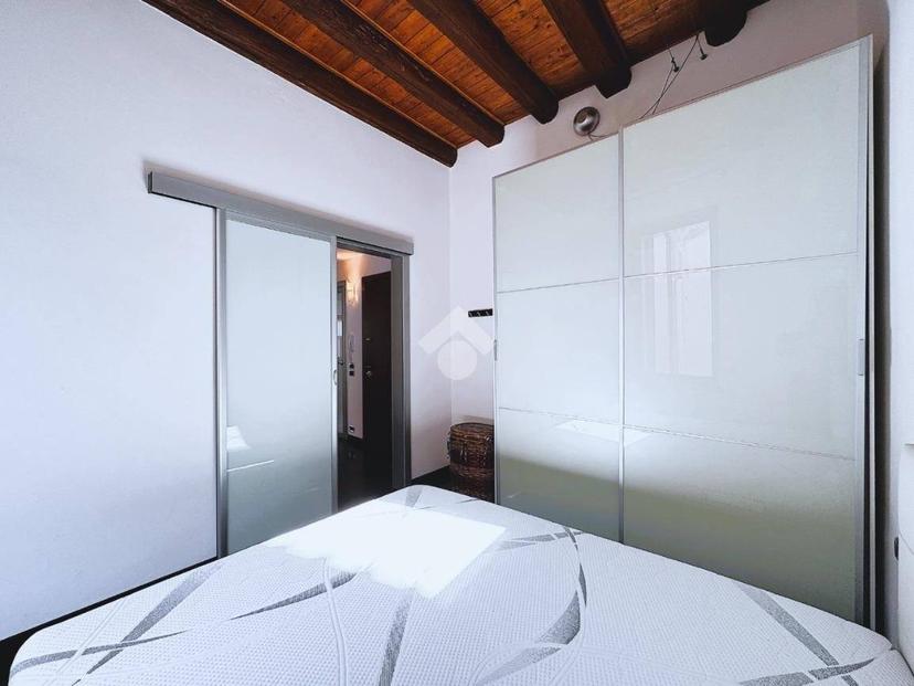 Bilocale Corticella san faustino 4, Veronetta, Verona