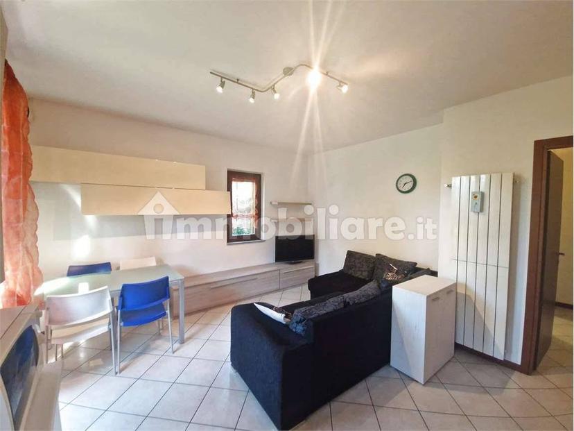 Bilocale via Leopardi, Centro, Gavirate — foto 25 di 29