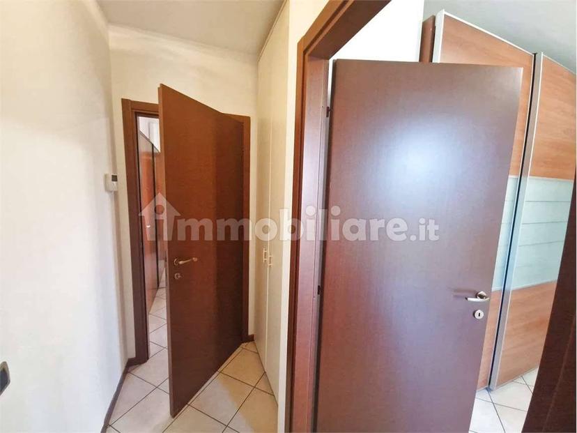 Bilocale via Leopardi, Centro, Gavirate — foto 5 di 29