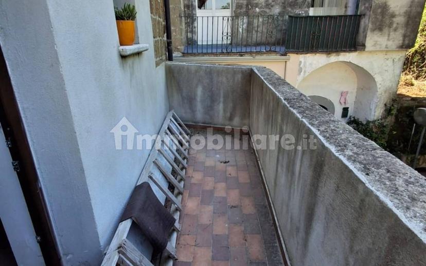 Bilocale ottimo stato, su più livelli, Dugenta — foto 6 di 12