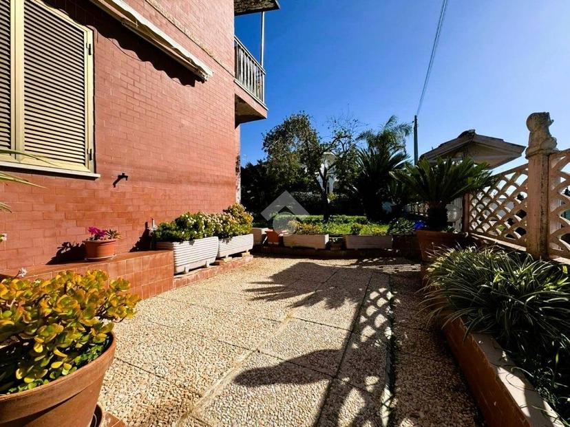 Villa bifamiliare via Archimede 8, Centro, Cisterna di Latina — foto 19 di 29
