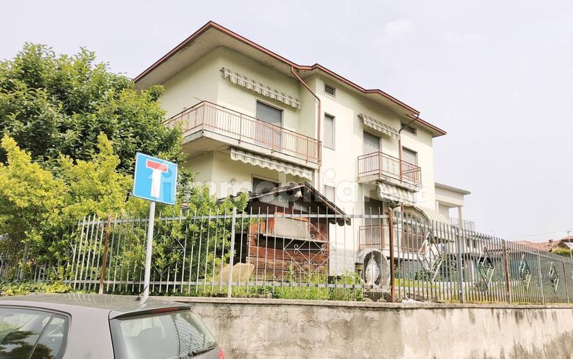 Bilocale via Giuseppe Mazzini 2, Telgate — foto 3 di 18
