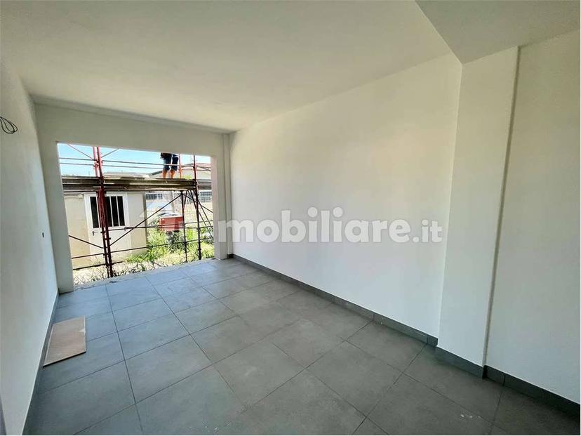Trilocale nuovo, primo piano, Castelnuovo del Garda — foto 5 di 9