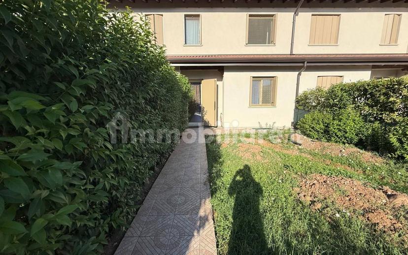 Villa a schiera via Maddalena di Canossa, Centro, Montichiari — foto 39 di 48