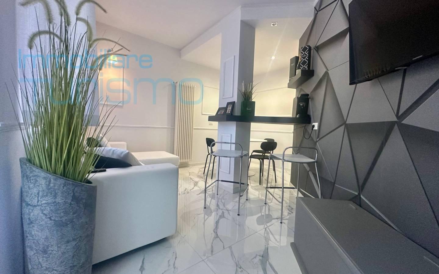 Bilocale ottimo stato, piano terra, Paese, Riccione