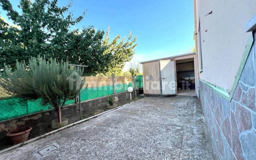 Quadrilocale via Messina, Semicentro, Aprilia — foto 3 di 32