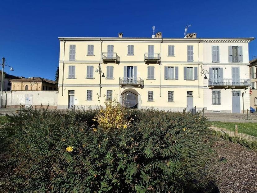Quadrilocale via piazza castello 1, Centro Storico, Voghera — foto 4 di 22