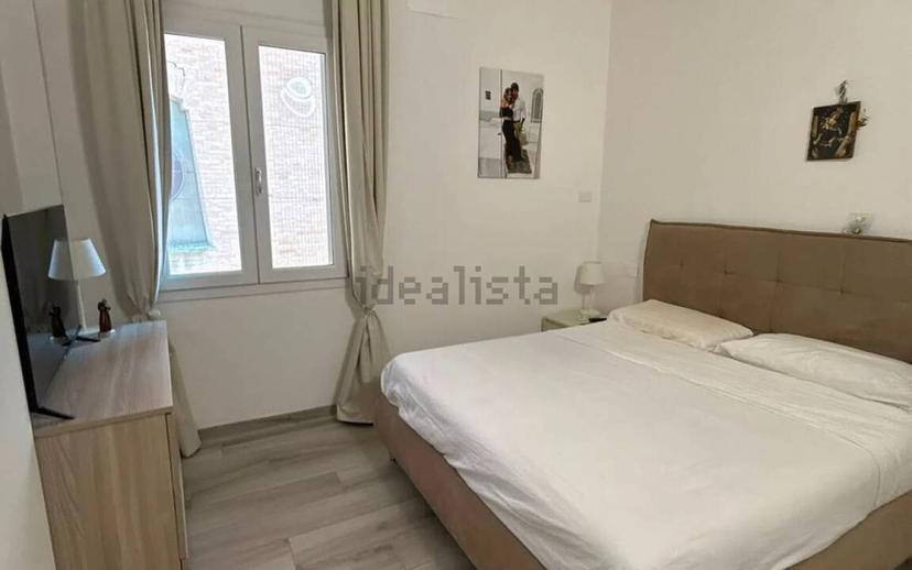 Quadrilocale via Emilia Santo Stefano, Centro Storico, Reggio Emilia — foto 16 di 35