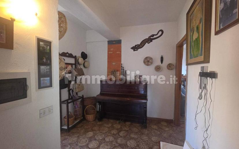 Appartamento via Francesco Crispi, Centro, Siniscola — foto 9 di 36