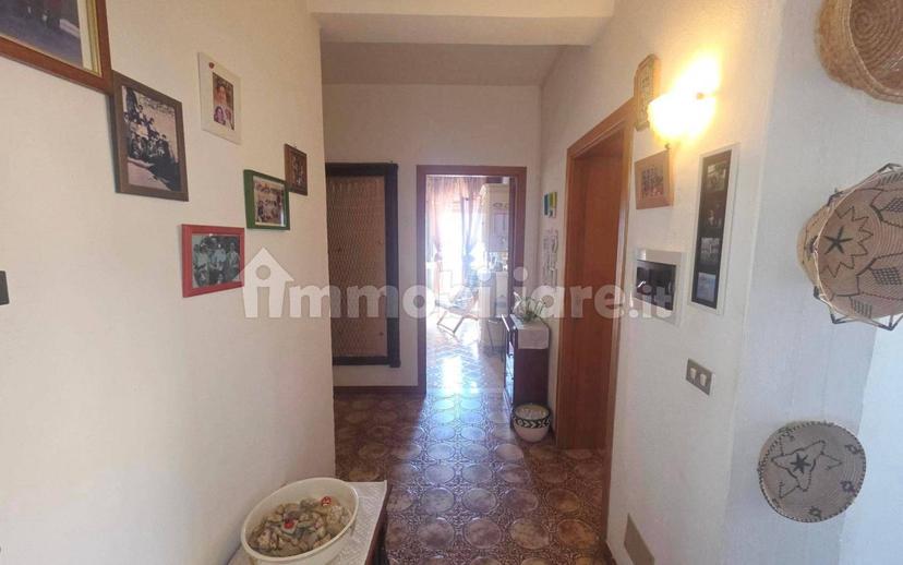 Appartamento via Francesco Crispi, Centro, Siniscola — foto 4 di 36
