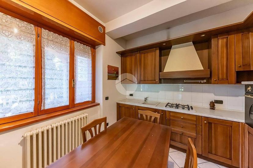 Villa unifamiliare via Caduti Della Liberazione 32, Uboldo — foto 4 di 47