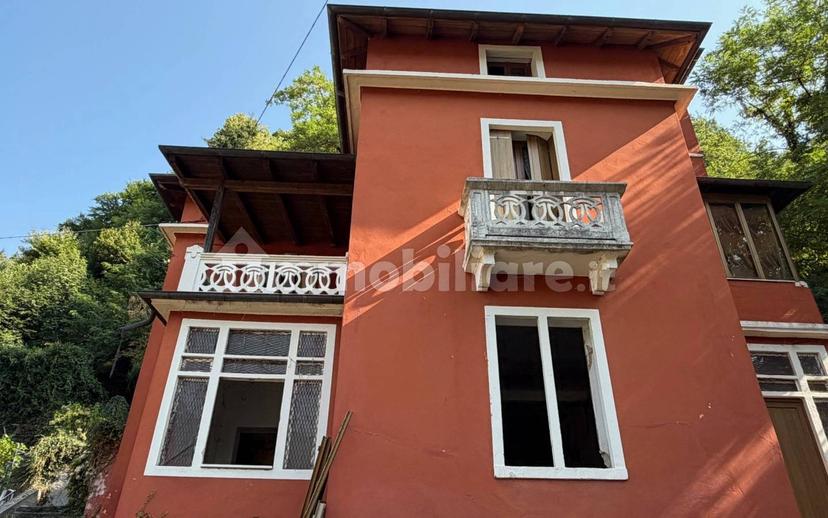 Villa unifamiliare via Capitello, Centro, Recoaro Terme — foto 6 di 9