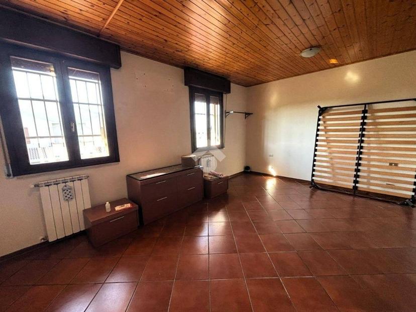 Quadrilocale via Copernico 1, Centro, Roncoferraro — foto 12 di 16