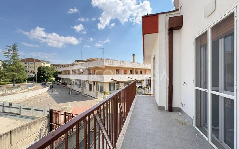 Trilocale viale dei Peuceti, Centro, Matera — foto 19 di 23