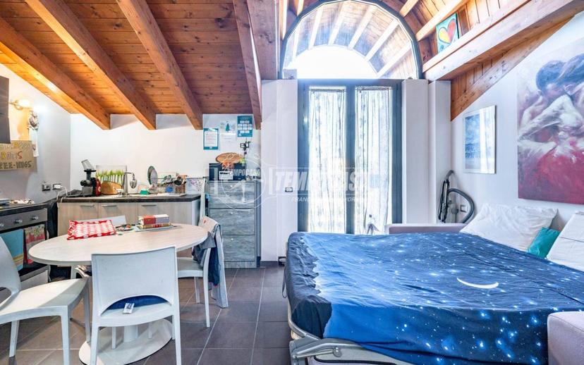 Monolocale via Caduti di Nassiriya, Centro, Caronno Pertusella — foto 12 di 13