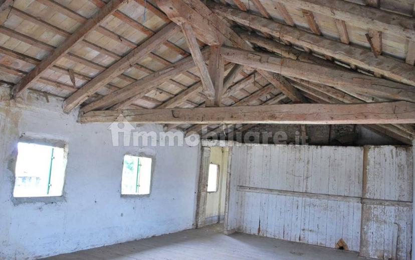 Rustico, da ristrutturare, 210 m², Viale Luzzatti, Treviso — foto 3 di 9