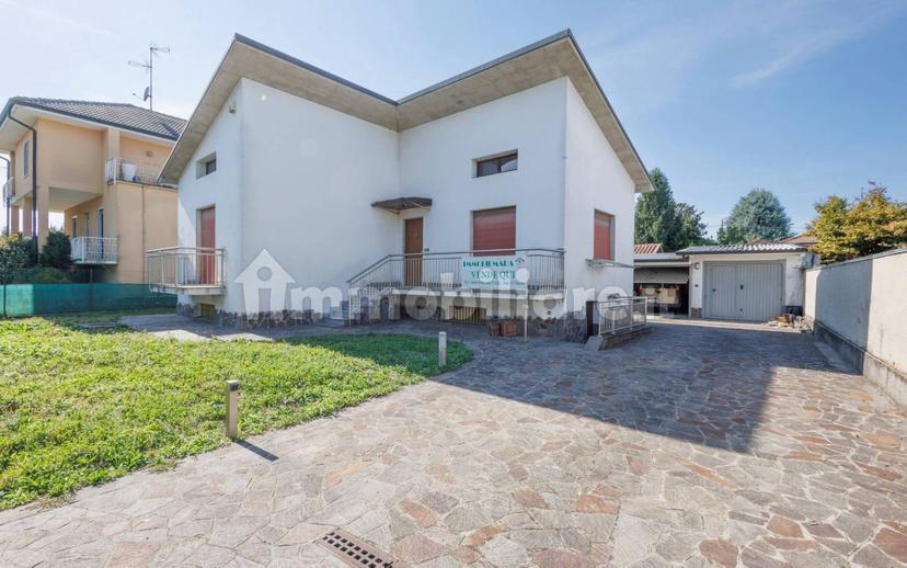 Villa unifamiliare via Francesco Petrarca 2, Centro, Cornate d'Adda — foto 16 di 33
