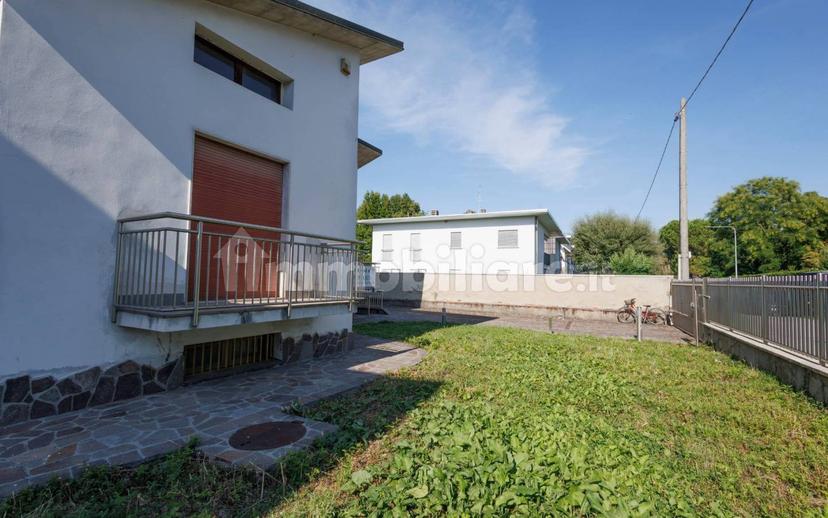 Villa unifamiliare via Francesco Petrarca 2, Centro, Cornate d'Adda — foto 12 di 33