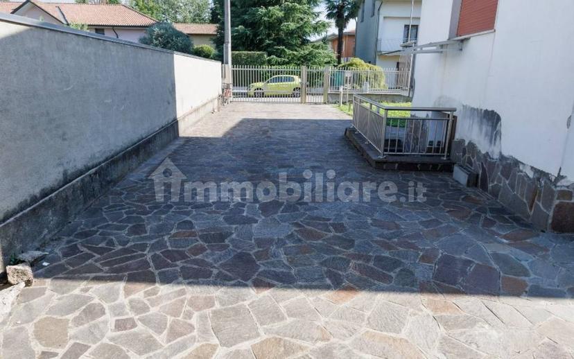 Villa unifamiliare via Francesco Petrarca 2, Centro, Cornate d'Adda — foto 3 di 33