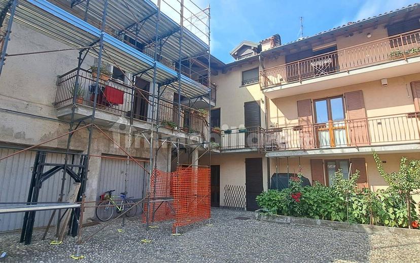Bilocale via Francesco Daverio 22, Casbeno, Varese — foto 13 di 16