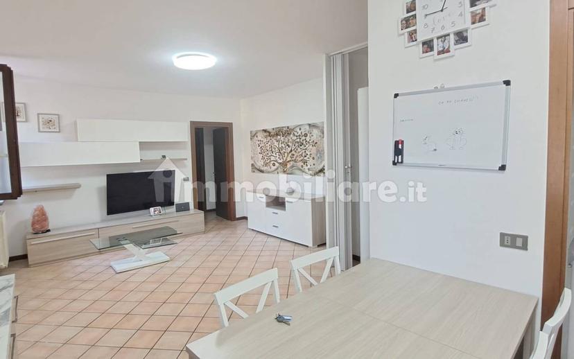 Bilocale via Francesco Daverio 22, Casbeno, Varese — foto 5 di 16