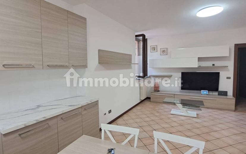 Bilocale via Francesco Daverio 22, Casbeno, Varese — foto 12 di 16