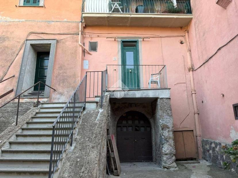 Monolocale via Madonna di Marmo 54, Centro, Soriano nel Cimino — foto 10 di 13