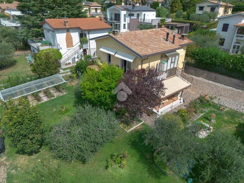 Villa bifamiliare Villaggio Bellavista 14, Centro, Bardolino — foto 17 di 26
