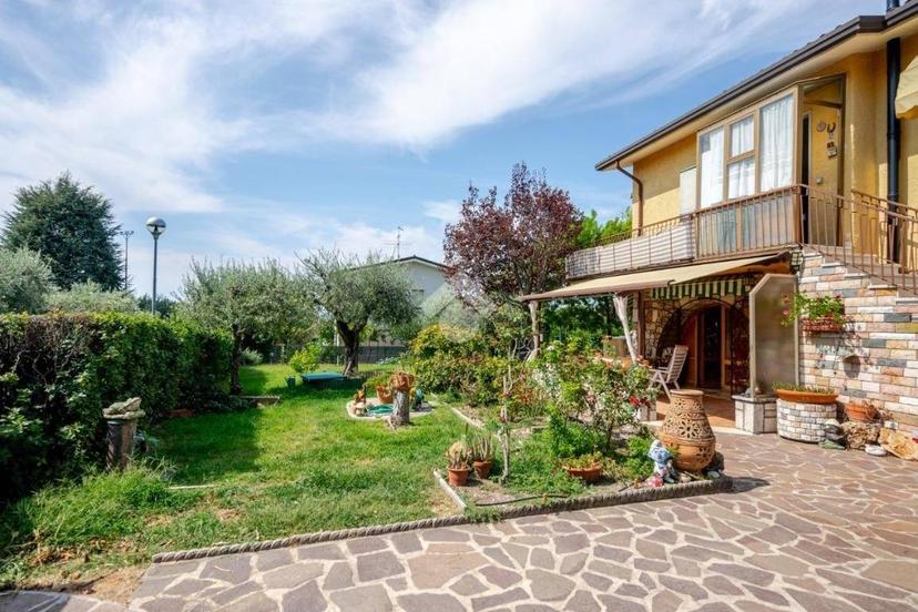 Villa bifamiliare Villaggio Bellavista 14, Centro, Bardolino — foto 15 di 26