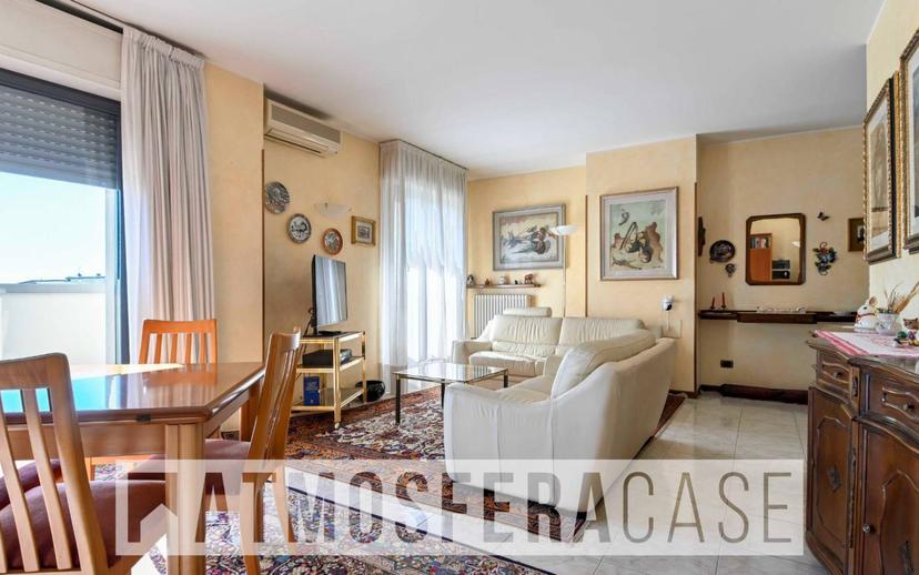 Attico via Carlo Serassi 13/D, Borgo Palazzo, Bergamo — foto 26 di 36