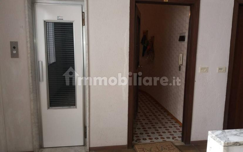 Quadrilocale viale Alcione 205, Centro, Francavilla al Mare