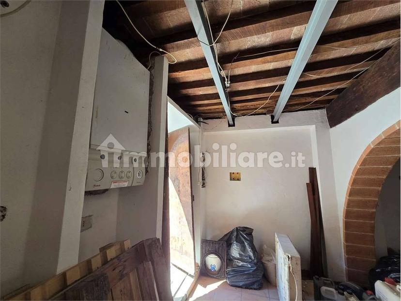 Terratetto unifamiliare 61 m², da ristrutturare, Casteltodino, Montecastrilli