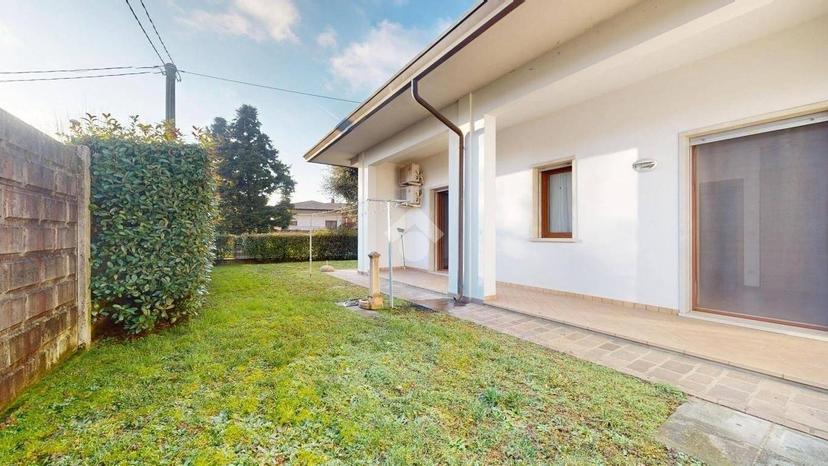 Villa plurifamiliare via Leonardo da Vinci 1, Centro, Camisano Vicentino — foto 2 di 21