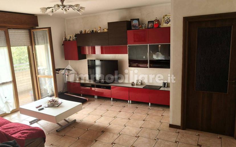 Trilocale via Filippo Turati 4, Carvico — foto 2 di 18