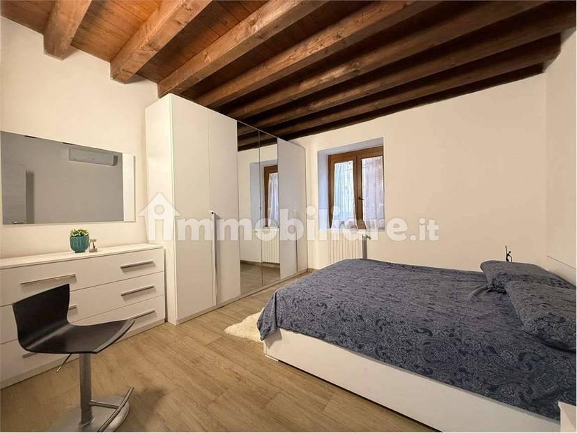 Trilocale via Antonio Gramsci, 3, Centro, Padenghe sul Garda — foto 16 di 18